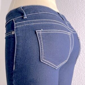 MAURICES DENIM JEANS WOMEN SKINNY SIZE X-LARGE SHORT COLOR BLUE NWOT